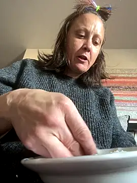 Snapshot of SexyB214 chatting on 14, 11, 2025 SexyB214 online show from 14, 11, 2025