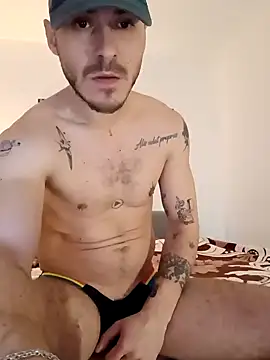 Snapshot of BenDover313OF chatting on 10, 1, 2025 BenDover313OF online show from 10, 1, 2025