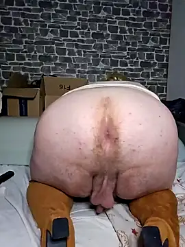 MoniqueBader22 online show from 19, 12, 2024