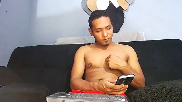 Grandeygruesa1 online show from 5, 10, 2025