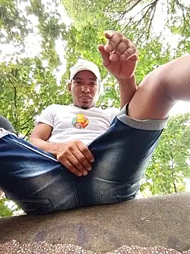 Grandeygruesa1 online show from 10, 3, 2026