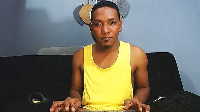 Grandeygruesa1 online show from 4, 12, 2025