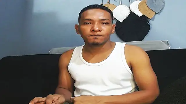 Grandeygruesa1 online show from 10, 11, 2025