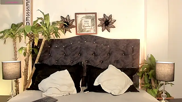 candy canne   online show from 21, 2, 2025