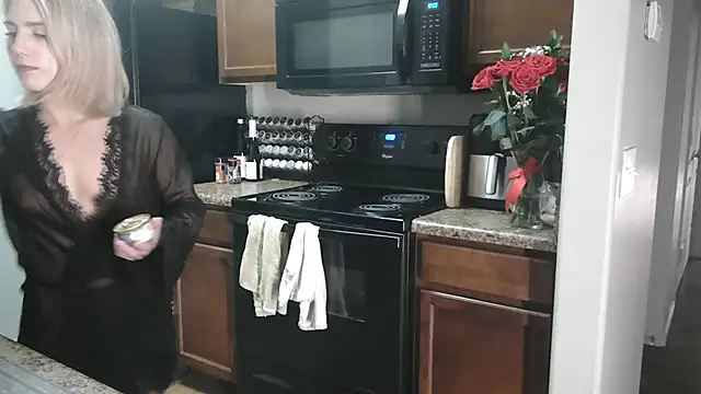 Snapshot of NatalieKneals chatting on 16, 2, 2025 NatalieKneals online show from 16, 2, 2025