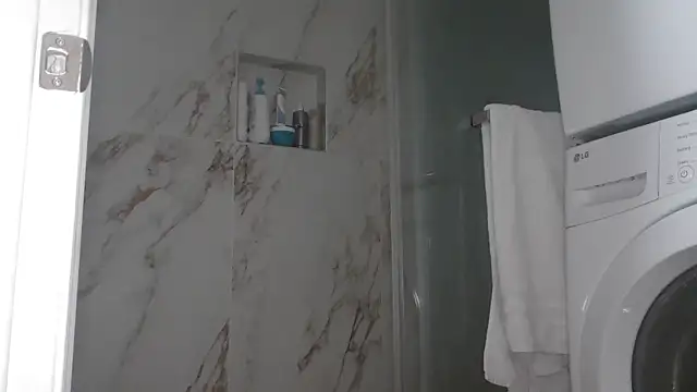 NatalieKneals online show from 15, 12, 2025