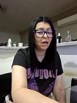 Milf Abigail online show from 3, 10, 2025