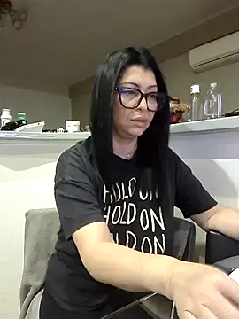 Milf Abigail online show from 20, 10, 2025