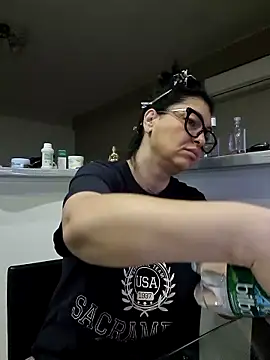 Milf Abigail online show from 5, 10, 2025