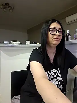 Milf Abigail online show from 9, 9, 2025