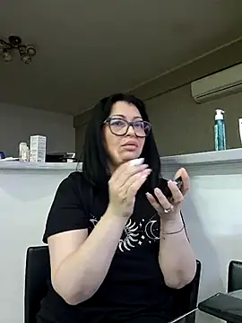 Milf Abigail online show from 29, 5, 2026