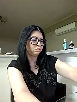 Milf Abigail online show from 17, 3, 2026