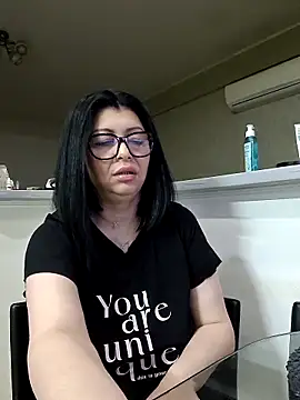 Milf Abigail online show from 24, 4, 2026