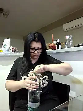 Milf Abigail online show from 13, 1, 2026