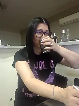 Milf Abigail online show from 23, 12, 2025