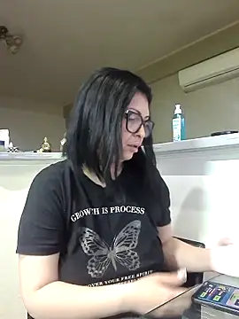 Milf Abigail online show from 15, 4, 2026