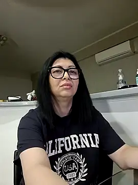 Milf Abigail online show from 15, 2, 2026