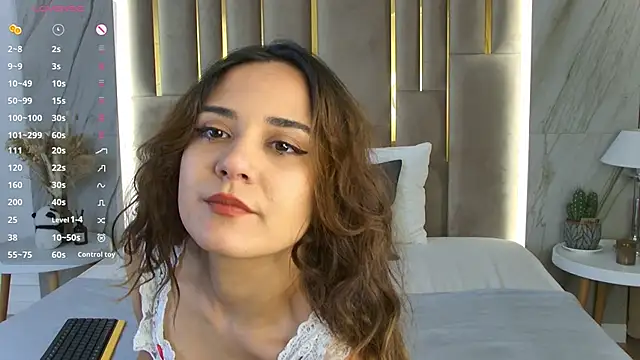 Gabriella Wils online show from 5, 10, 2025