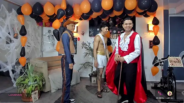 Snapshot of badguyss_bisex chatting on 31, 10, 2025 badguyss bisex online show from 31, 10, 2025