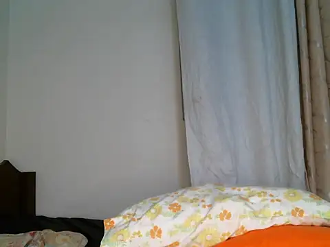 Bella kiki online show from 3, 3, 2025