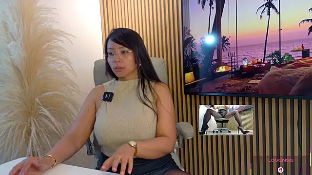 Snapshot of lulu_072 chatting on 2, 7, 2026 lulu 072 online show from 2, 7, 2026