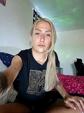 Snapshot of SexxyLiviaa chatting on 22, 5, 2026 SexxyLiviaa online show from 22, 5, 2026