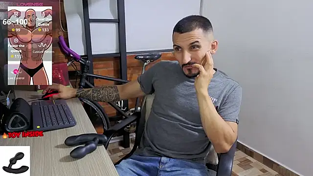 Snapshot of Marck_Muscle chatting on 6, 7, 2026 Marck Muscle online show from 6, 7, 2026