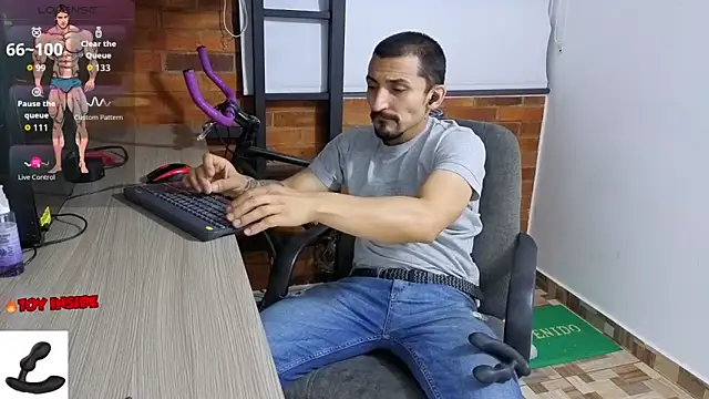 Marck Muscle online show from 3, 10, 2025