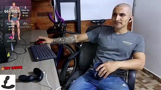 Marck Muscle online show from 15, 11, 2025