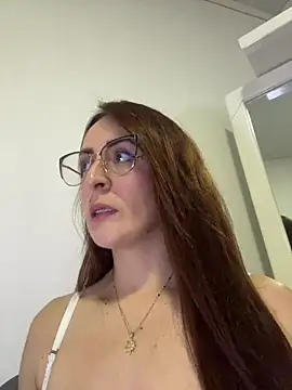 Buttyy Cherry online show from 11, 10, 2025