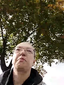 Isabella Geney online show from 11, 10, 2025