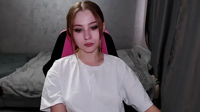 Tessa Walker online show from 30, 7, 2026