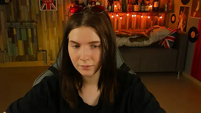 AliceRisinka online show from 27, 2, 2025