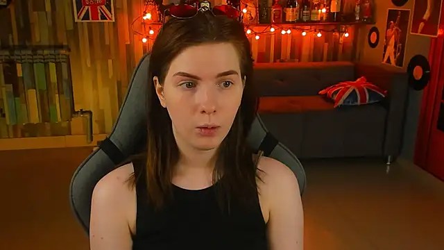 AliceRisinka online show from 22, 2, 2025