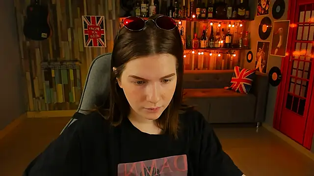 AliceRisinka online show from 27, 2, 2025