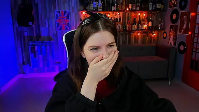 AliceRisinka online show from 7, 2, 2025