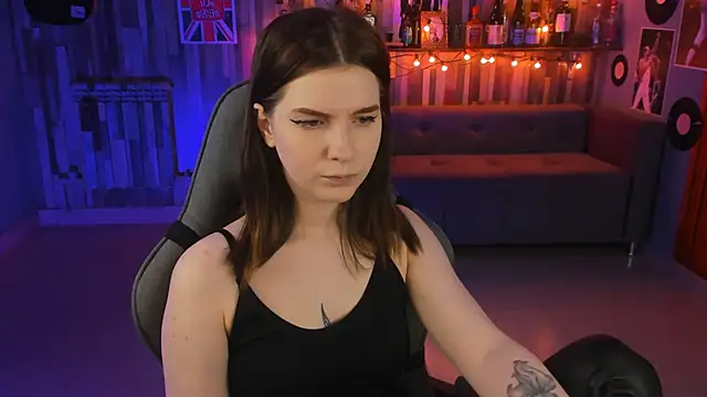 AliceRisinka online show from 19, 2, 2025