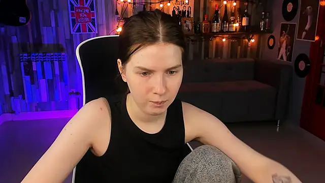 AliceRisinka online show from 8, 2, 2025