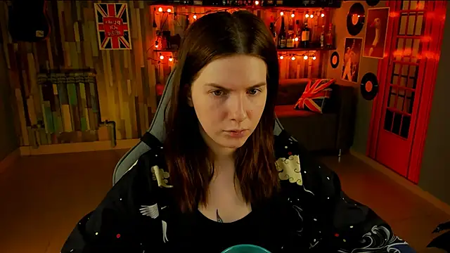 AliceRisinka online show from 9, 3, 2025