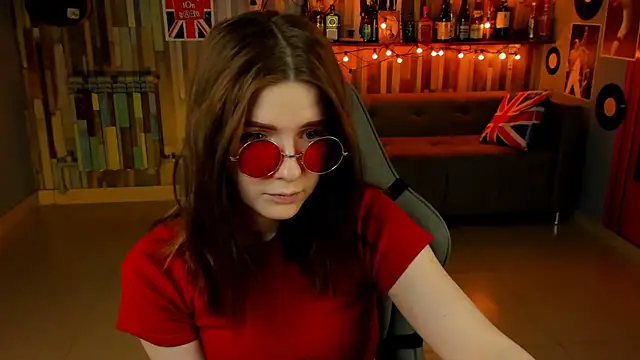 AliceRisinka online show from 8, 3, 2025