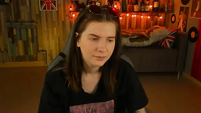 AliceRisinka online show from 27, 2, 2025