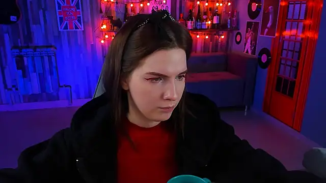 AliceRisinka online show from 15, 2, 2025