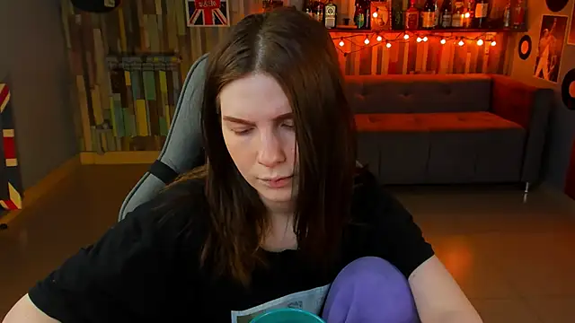 AliceRisinka online show from 2, 3, 2025