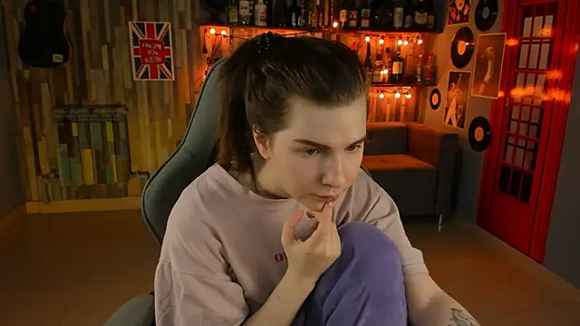 AliceRisinka online show from 16, 3, 2025