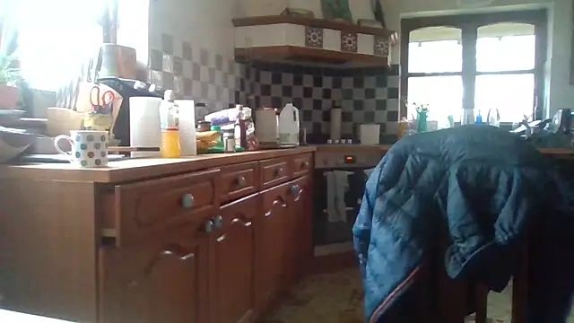 jakjak106 online show from 4, 4, 2026