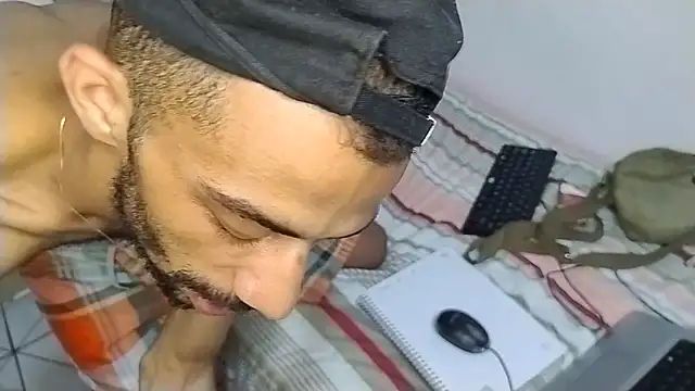 UncutToyBoy23cm online show from 17, 3, 2025