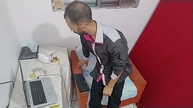 UncutToyBoy23cm online show from 23, 3, 2025