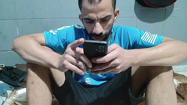 Snapshot of UncutToyBoy23cm chatting on 22, 7, 2026 UncutToyBoy23cm online show from 22, 7, 2026