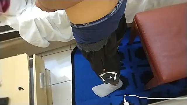 UncutToyBoy23cm online show from 6, 1, 2026