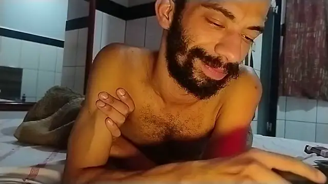 UncutToyBoy23cm online show from 11, 4, 2026